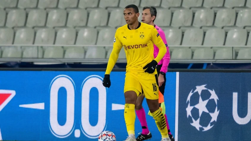 Manuel Akanji, ex-jogador do Borussia Dortmund, é o novo reforço do Manchester City