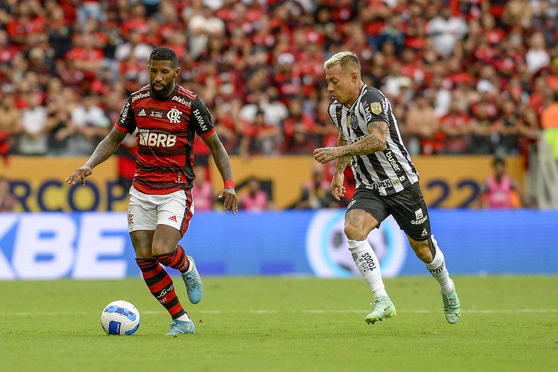 Atlético-MG pode ter lateral do Flamengo em 2023