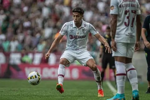 Nonato exalta Fernando Diniz no Fluminense