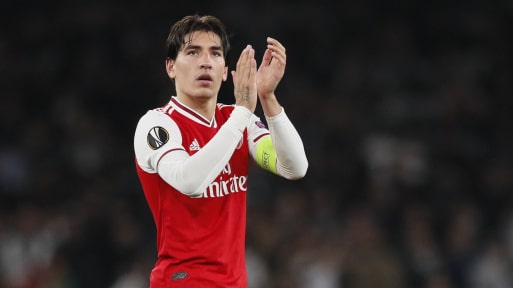 Héctor Bellerin acerta com o Barcelona