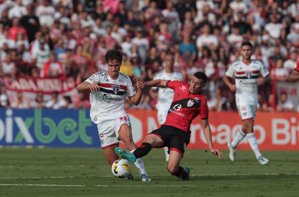 Atlético-GO x São Paulo: onde assistir ao vivo, horário e escalação