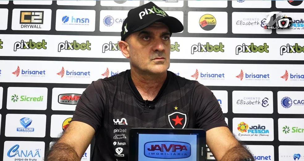 Botafogo-PB decide não renovar com Itamar Schülle para 2023