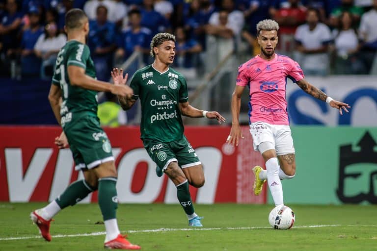 Guarani vence o Cruzeiro