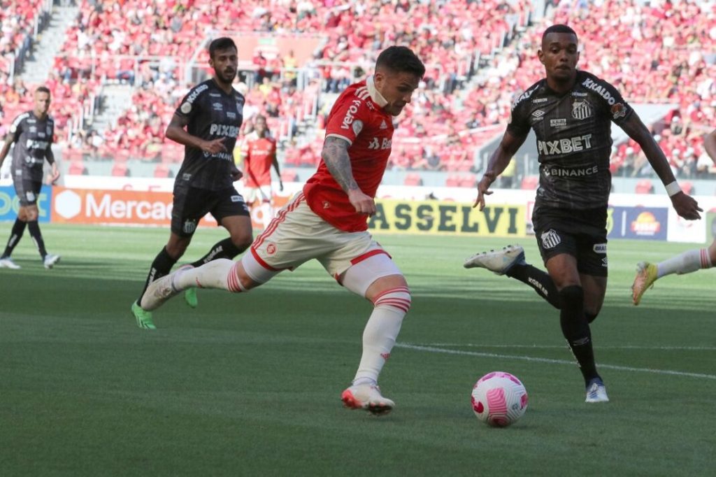 Internacional vence o Santos: confira os melhores momentos