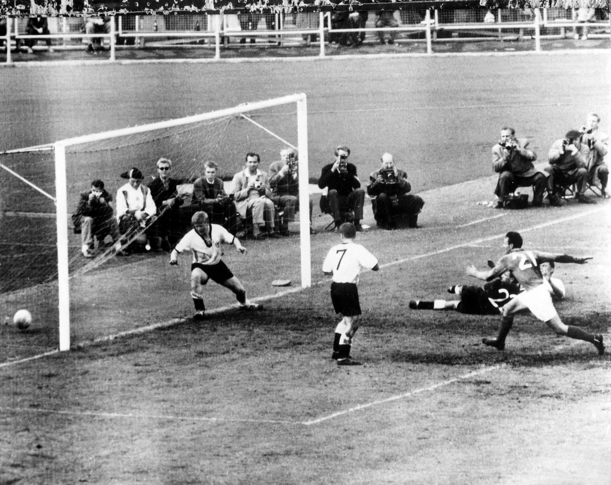 Histórias da Copa do Mundo: A Copa do Mundo dos 13 gols de Just Fontaine