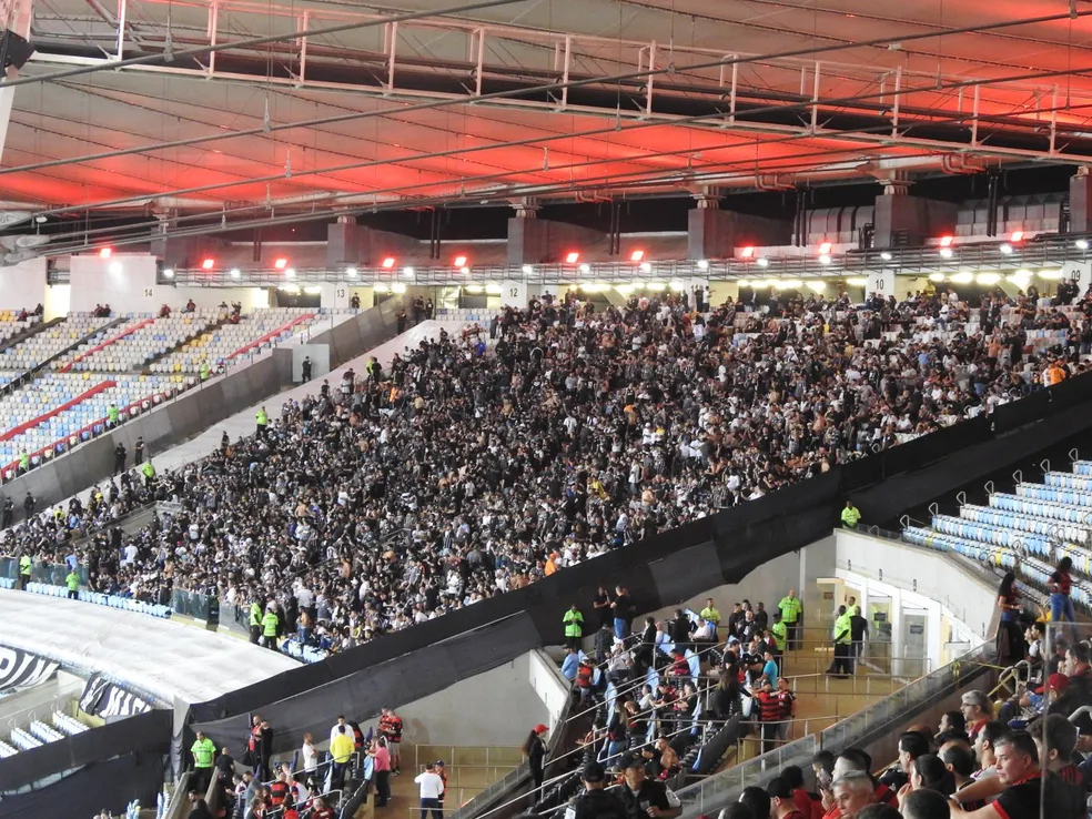 Torcida do Corinthians conta com auxílio na compra de ingressos para final da Copa do Brasil