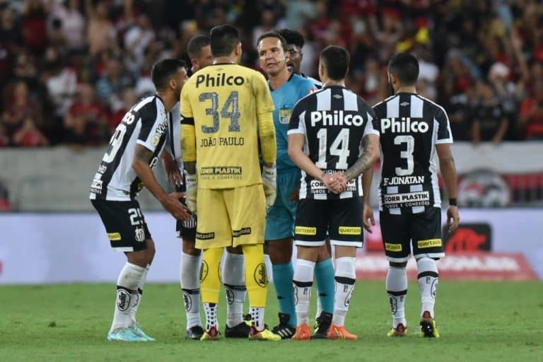 Flamengo vence o Santos: confira os melhores momentos