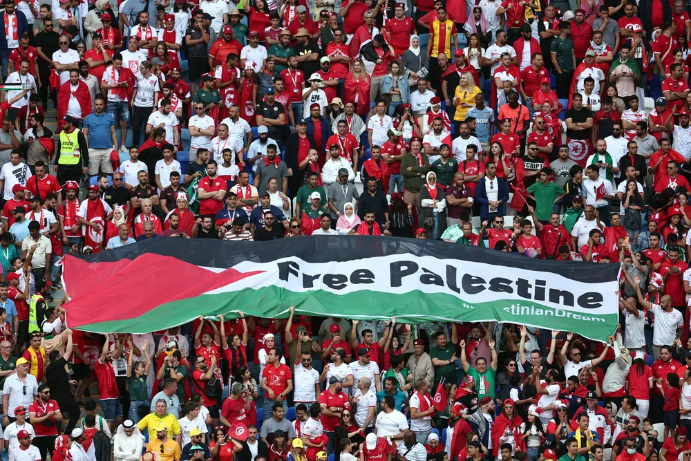 “Free Palestine”: a mensagem que torcedores árabes levam consigo para os jogos da Copa do Mundo