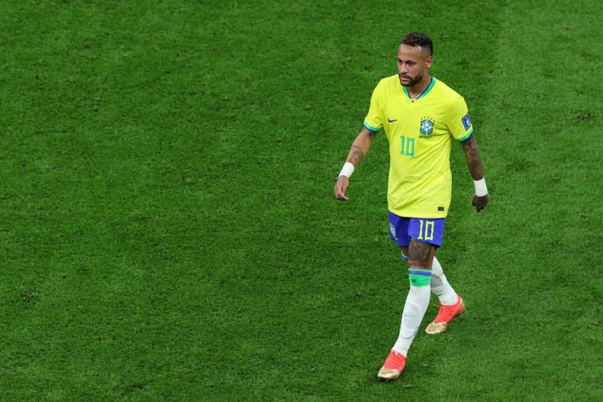 Neymar exalta qualidade de companheiro após vitória do Brasil