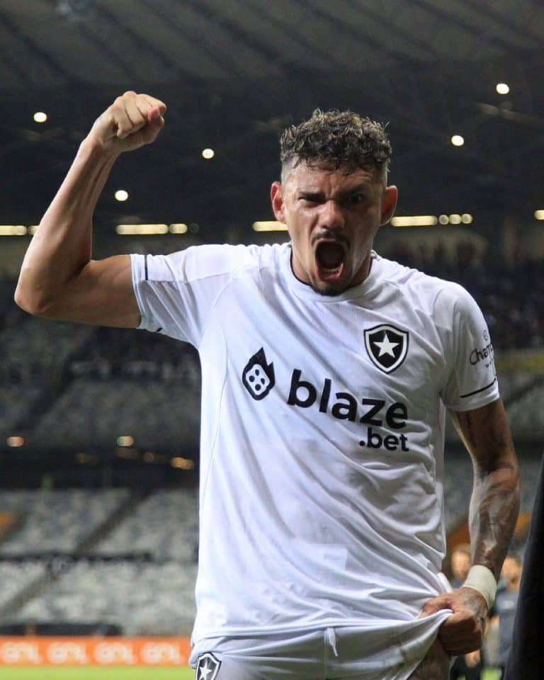 Atlético-MG x Botafogo se enfrentaram na noite desta segunda-feira (7), no Mineirão, em jogo válido pela 36ª rodada do Brasileirão Série A 2022. No entanto, os cariocas venceram por 2x0. Confira os melhores momentos de Atlético-MG x Botafogo.