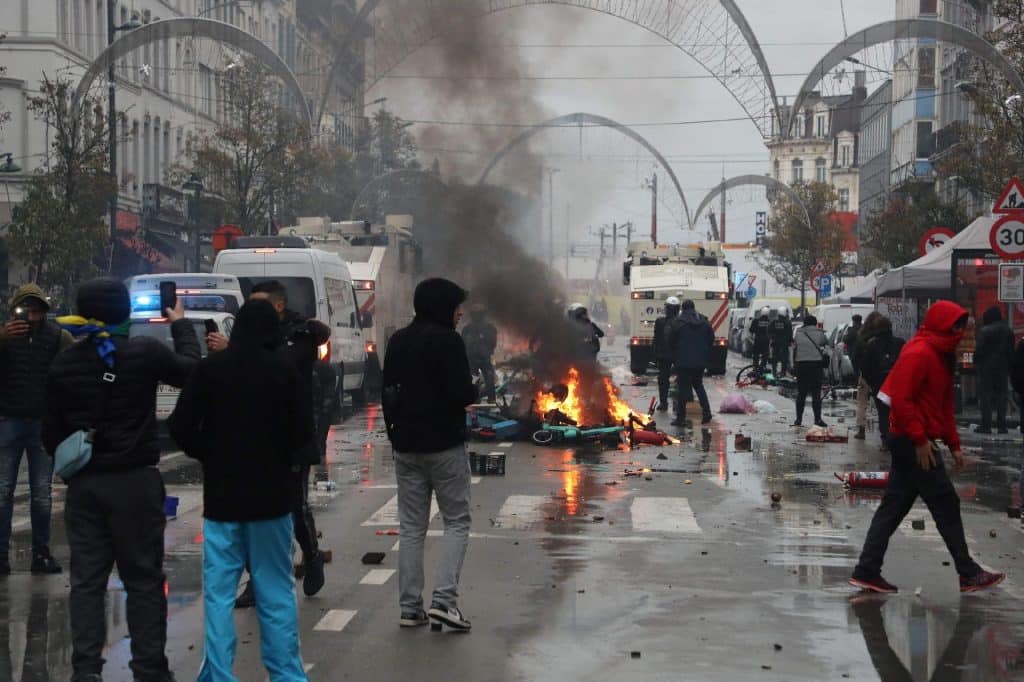 Torcedores da Bélgica protestam após derrota na Copa do Mundo