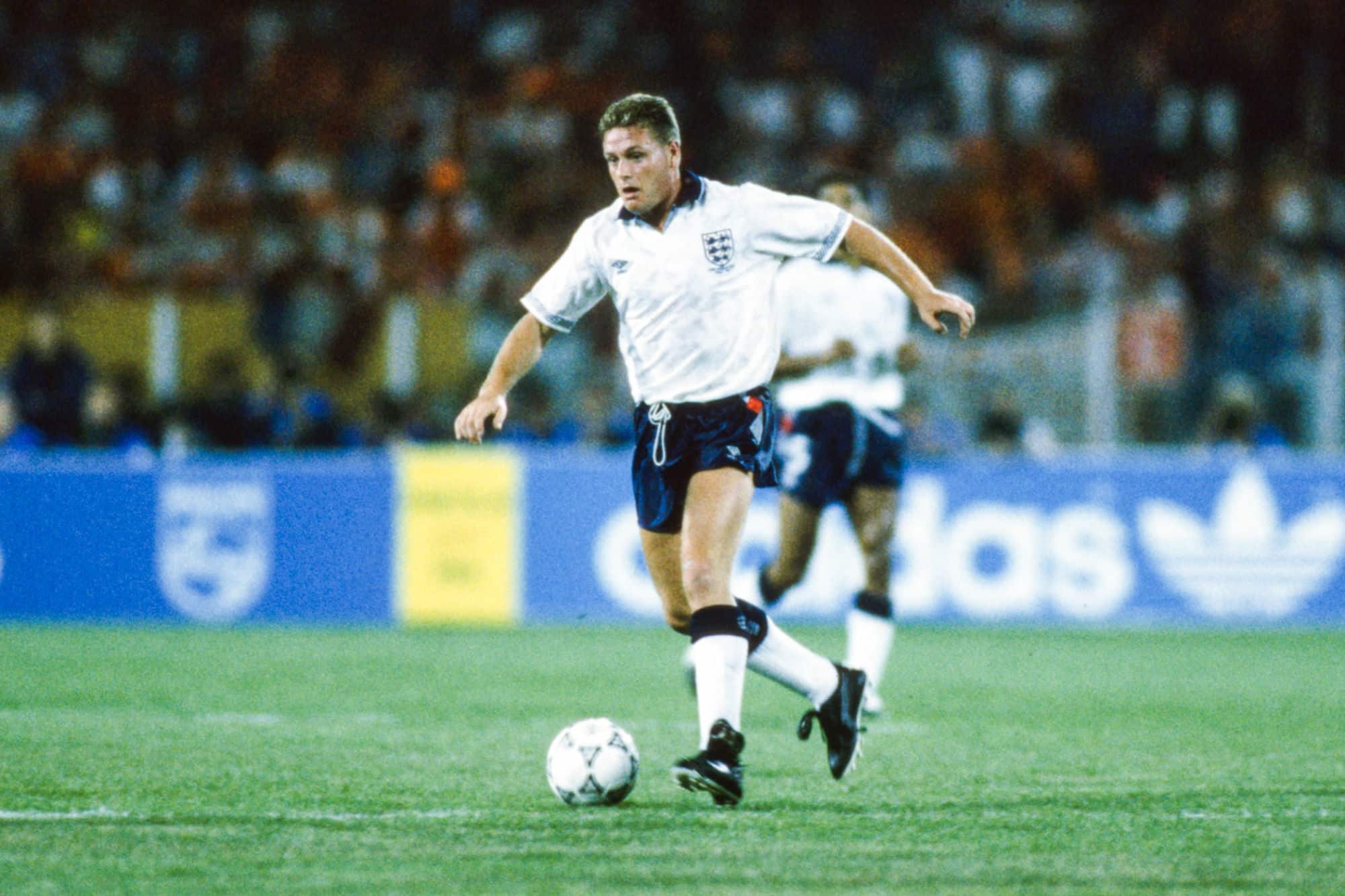 Paul Gascoigne em jogo da Copa do Mundo em 1990