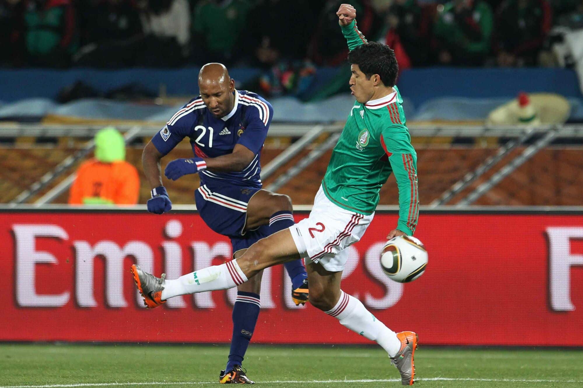 Nicolas Anelka em partida da Copa do Mundo entre França e México.