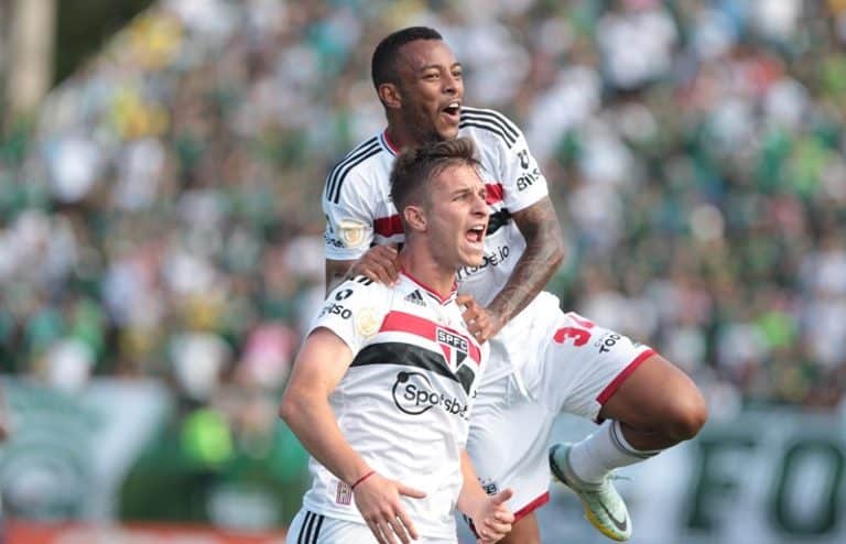 São Paulo vence o Goiás confira os melhores momentos