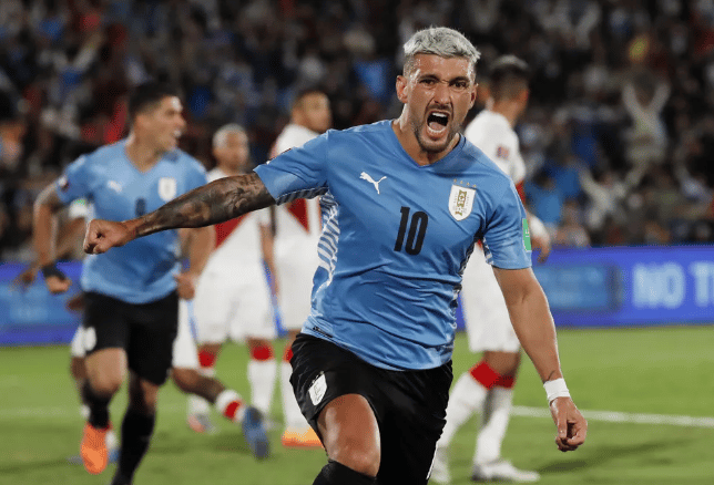 Arrascaeta, Piquerez puxam o bonde da pré-lista do Uruguai
