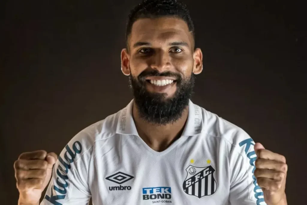 Willian Maranhão deve retornar ao Santos