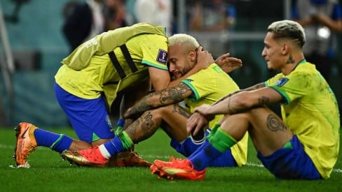 Seleção brasileira faz “terapia coletiva” para superar eliminação da Copa do Mundo
