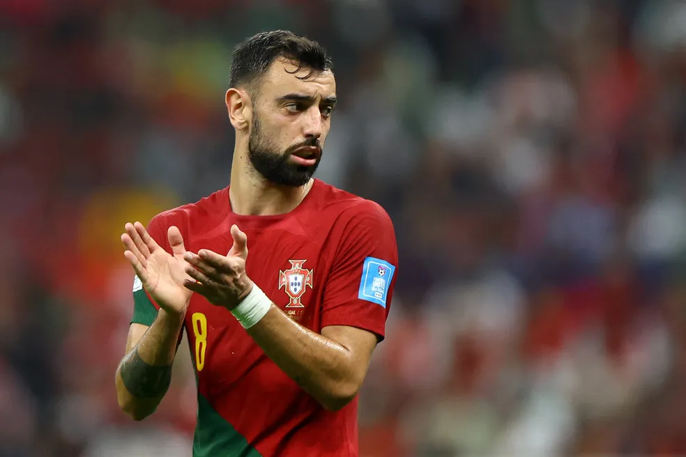 Bruno Fernandes crítica árbitro argentino após eliminação de Portugal