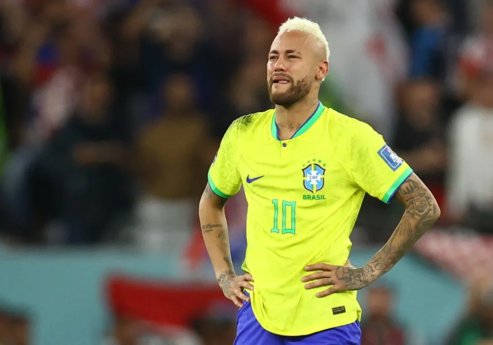 Neymar chora após a derrota do Brasil para a Croácia pelas quartas de final da Copa do Mundo 2022