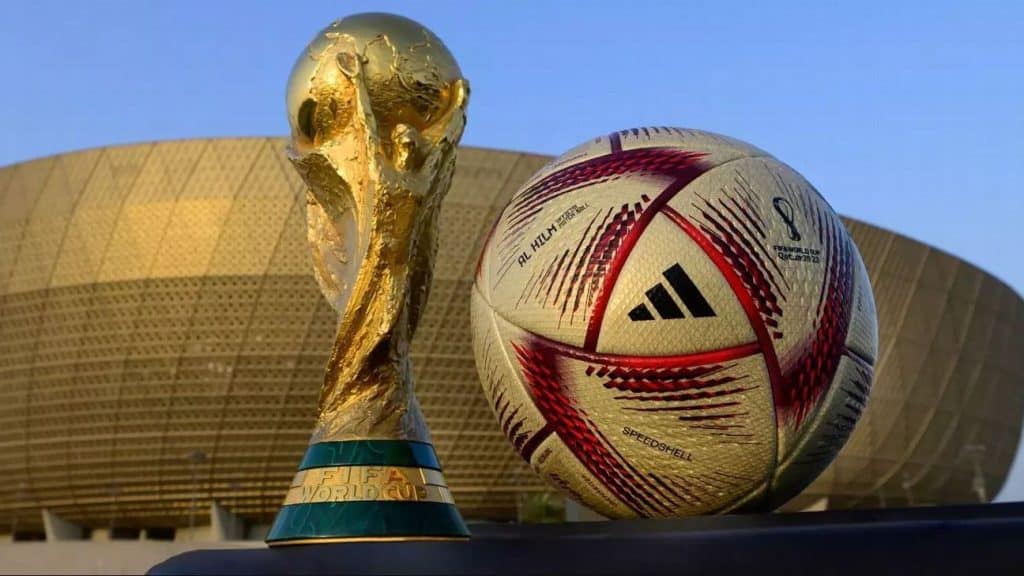 Semifinal da Copa do Mundo terá bola nova com nome representativo