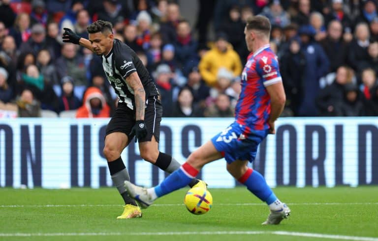 Crystal Palace x Botafogo empatam na Inglaterra: confira os melhores momentos