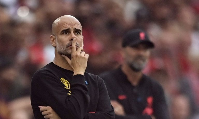 Pep Guardiola reclama da ausência de jogadores no Manchester City