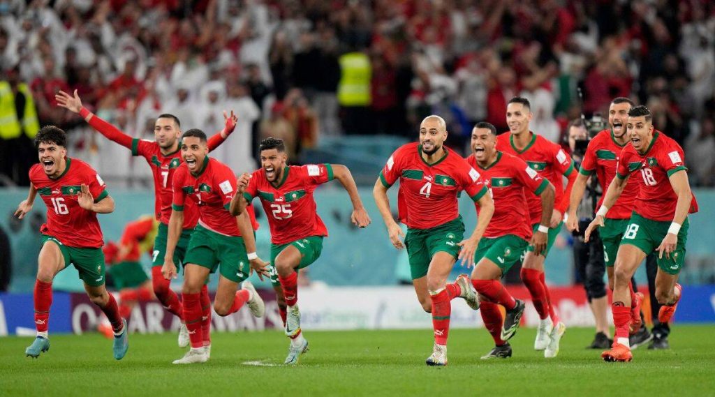 Jogadores do Marrocos dedicam vitória à ex-estrela do Ajax