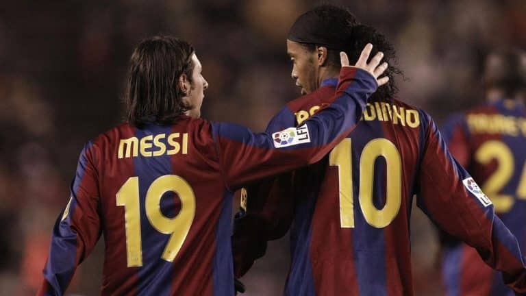 Ronaldinho Gaúcho crê que Messi jogará até 50 anos