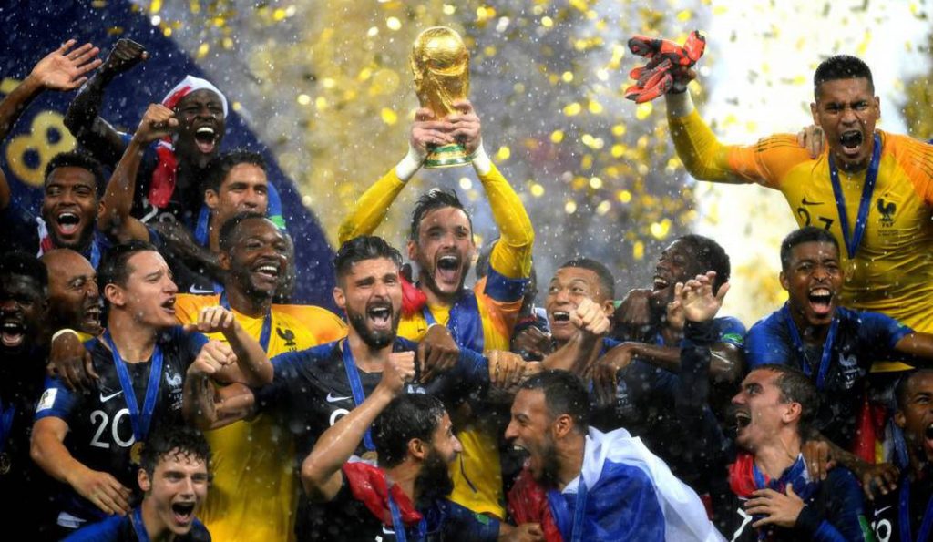 Campeão mundial pela França em 2018 anuncia aposentadoria