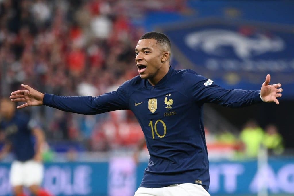 Inglaterra tem plano “anti-Mbappé” para bater a França