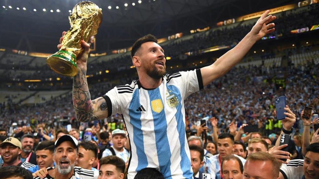 Craques e estrelas do esporte parabenizam Messi