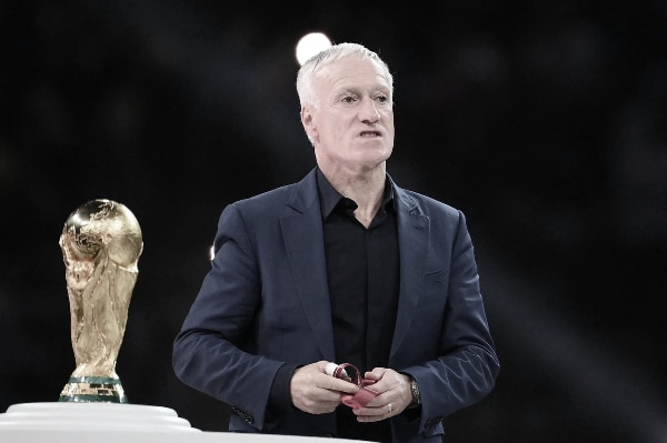 Deschamps não esconde tristeza e deixa incerto seu futuro na seleção da França