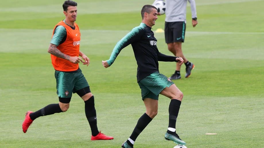 José Fonte e Cristino Ronaldo (Foto: Reprodução)