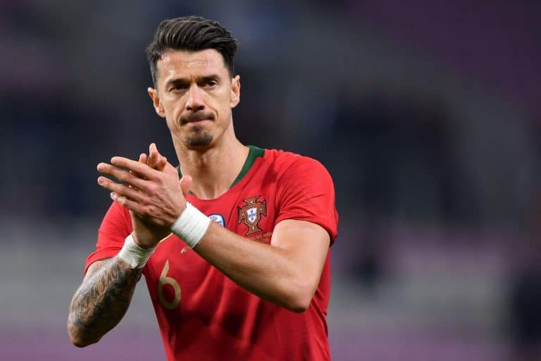 Em rede social, José Fonte esclarece: “não disse que Portugal joga melhor sem Ronaldo” (Foto: FABRICE COFFRINI/AFP/Getty Images)