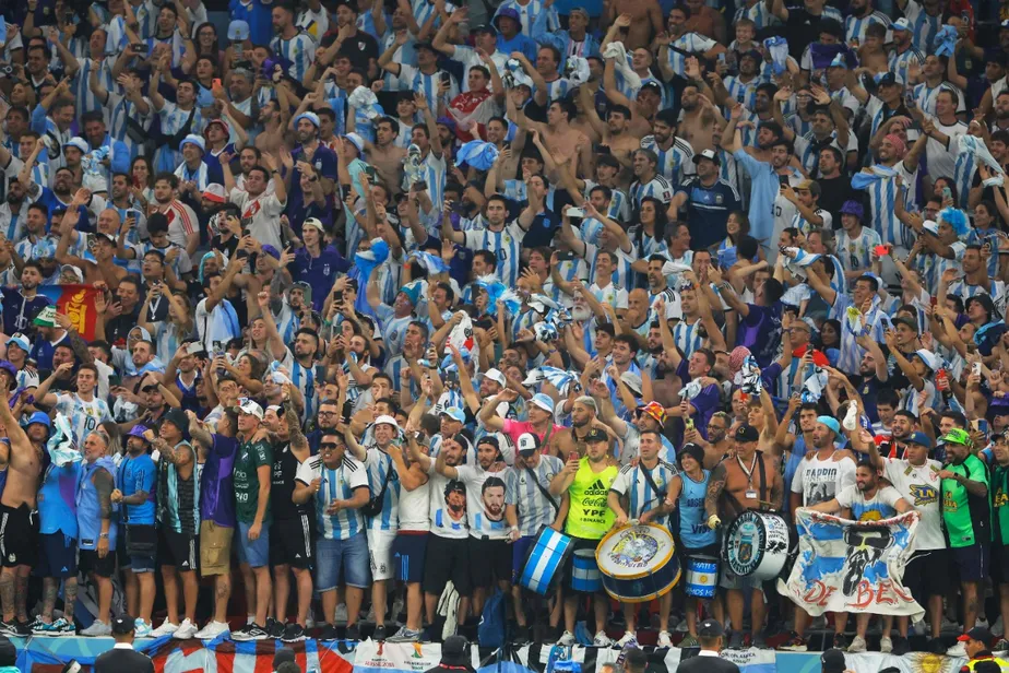 Ex-atacante da Alemanha destaca presença e festa de argentinos no Catar (Foto: ODD ANDERSEN/AFP/3-12-2022)