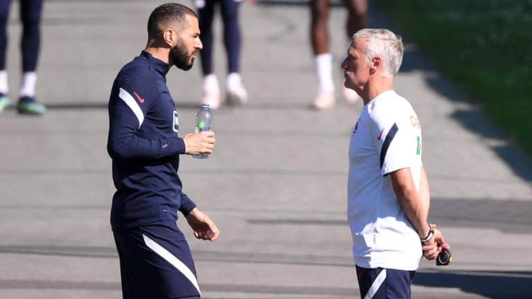 Benzema é prejudicado com a permanência de Deschamps