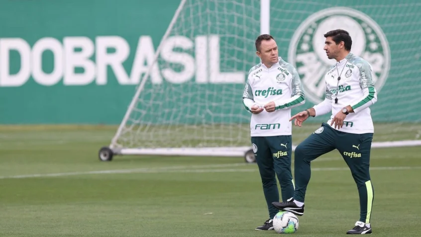 Palmeiras define substituto de Danilo