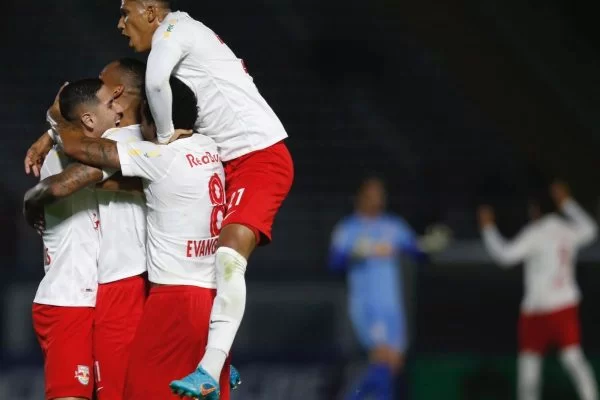 RB Bragantino quebra jejum de 30 anos na estreia do Paulistão