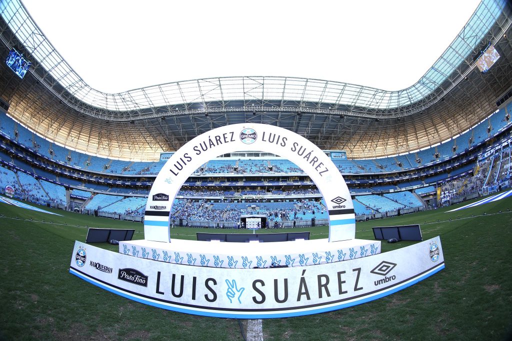 Luis Suárez chegou ao Grêmio! Confira festa de apresentação