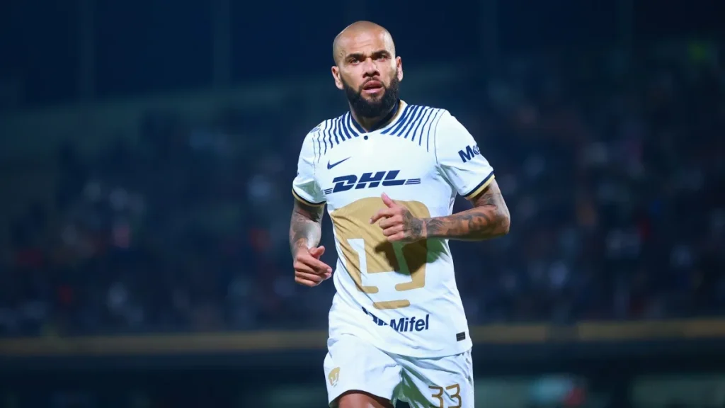 Após ser preso, Pumas rescinde contrato com Daniel Alves