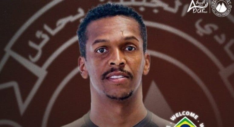 Jô rescinde contrato com clube árabe cinco dias após anuncio oficial