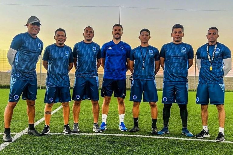 Cruzeiro anuncia escolas de futebol na Colômbia (Foto: Reprodução/Instagram/@cruzeiro)