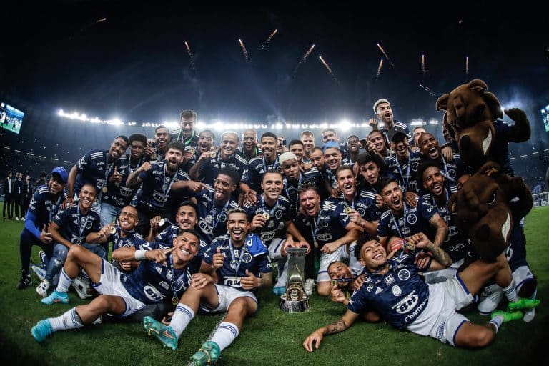 Cruzeiro campeão da Série B 2022 - (Foto: Thomás Santos/STAFF IMAGES)
