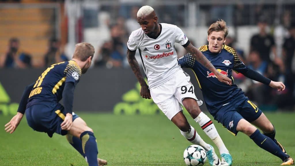 Anderson Talisca pelo Besiktas (Foto: Reprodução)