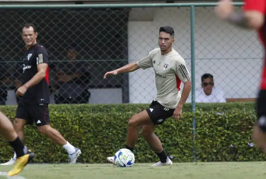 “Referência, quero jogar com ele”; Raí Ramos dedura idolatria com atual jogador do São Paulo