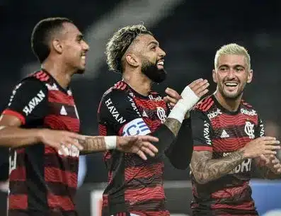 Destaque do Flamengo tem grave lesão no clássico dos milhões