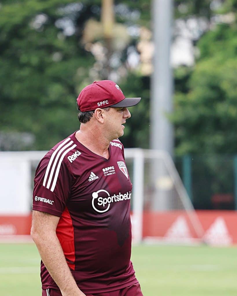 Rogério Ceni admite culpa na derrota e eliminação do São Paulo