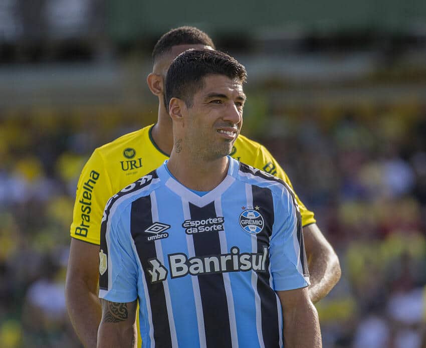 PROBLEMAS A VISTA! Grêmio sofre dura sanção da FIFA