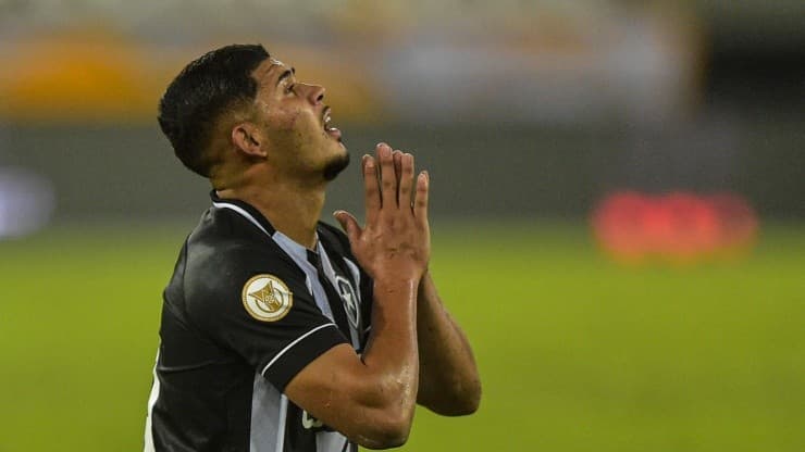 O que o Botafogo precisa para se classificar no Carioca?