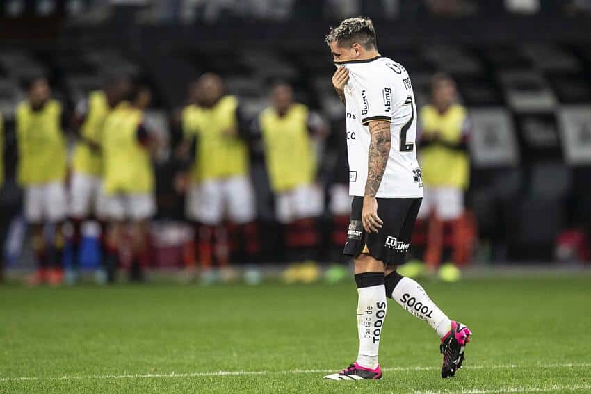 “Fantasma persegue Timão”; Corinthians estreia na Libertadores e terá que superar dificuldades